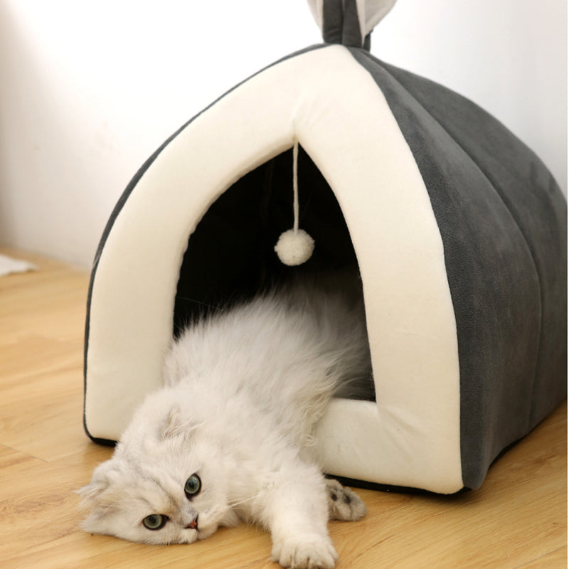Close-up of Arctic velvet fabric on rabbit ear pet nest bed