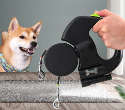 Built-in LED safety light on DualWalk retractable pet leash for night walks
