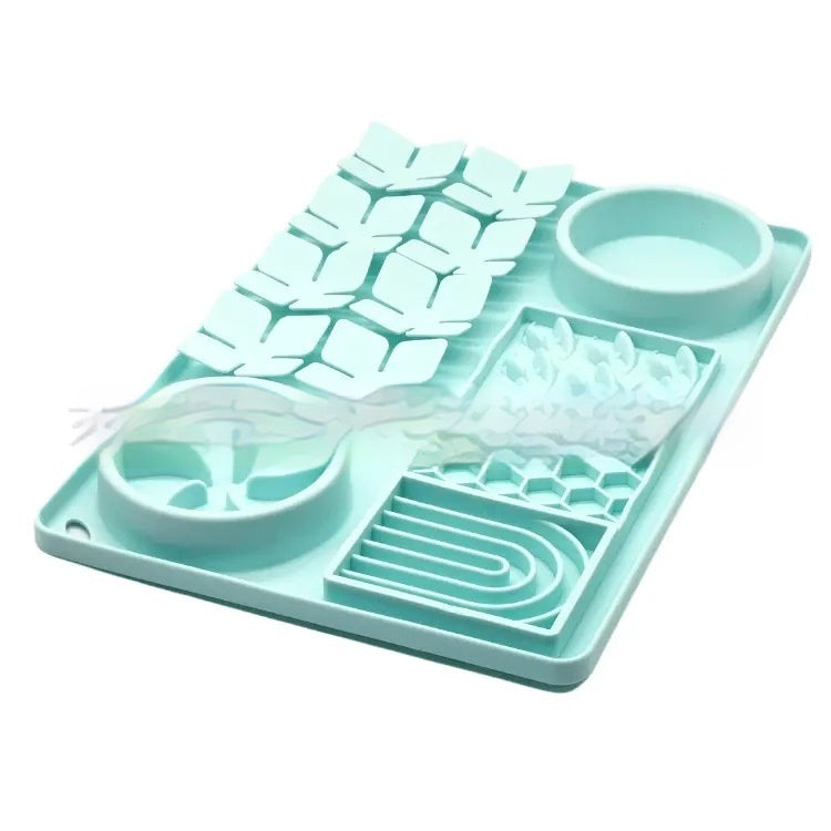 Sky blue LickLux Pro slow feeder mat – 35×25cm rectangular silicone lick mat